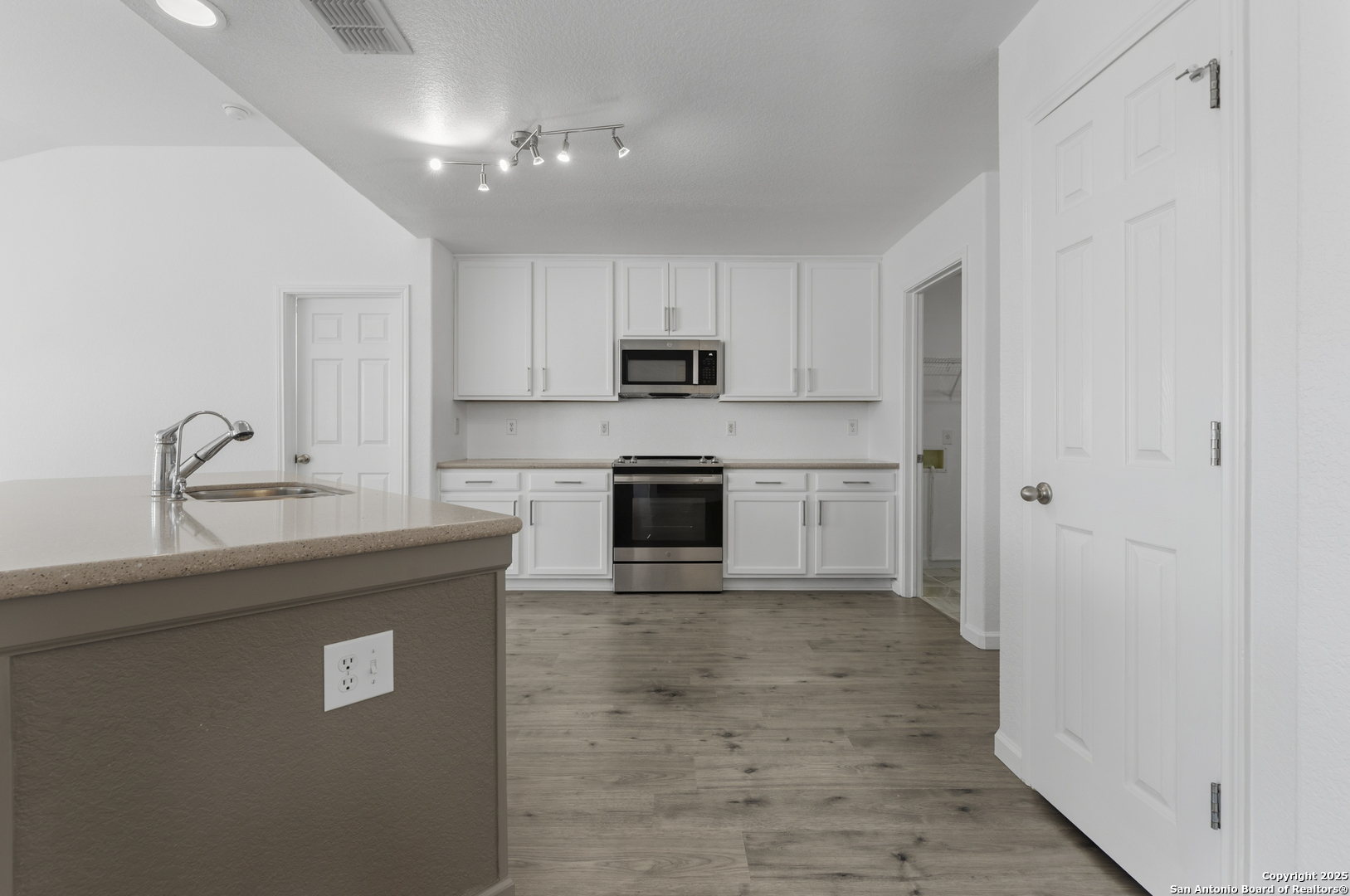 105 Lookout View Cibolo TX 78108