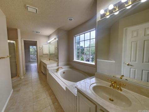 21106 Sonoma San Antonio TX 78259