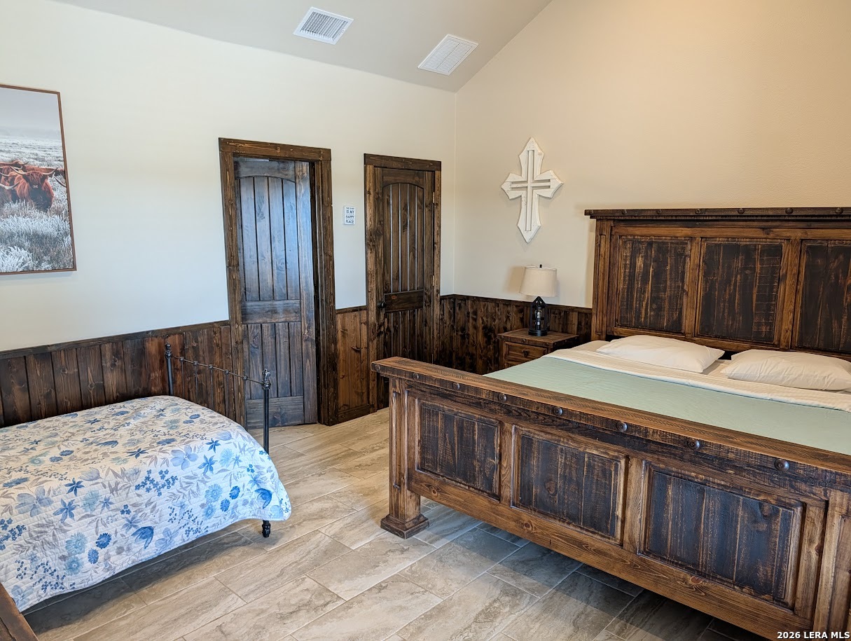 1617 Mountain Valley Concan TX 78838