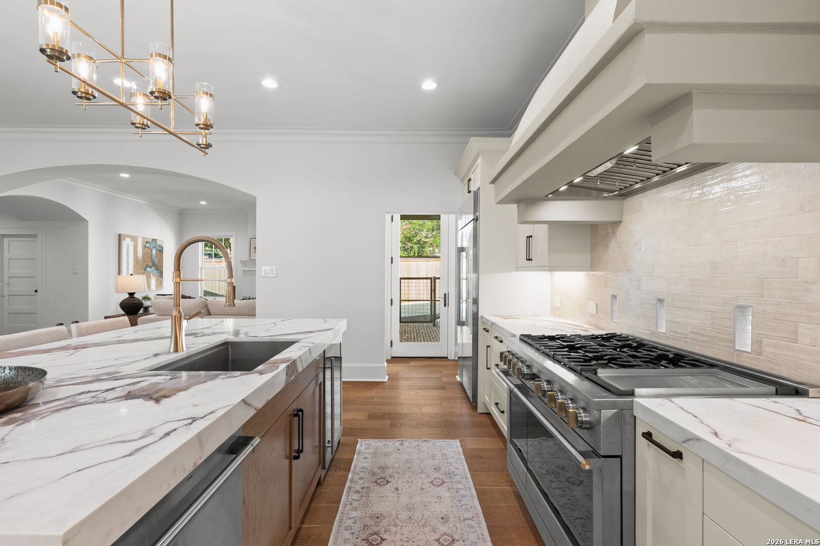 271 Retama Alamo Heights TX 78209