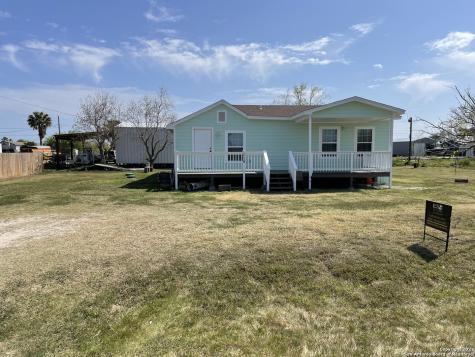 115 W Speckled Trout Rockport TX 78382