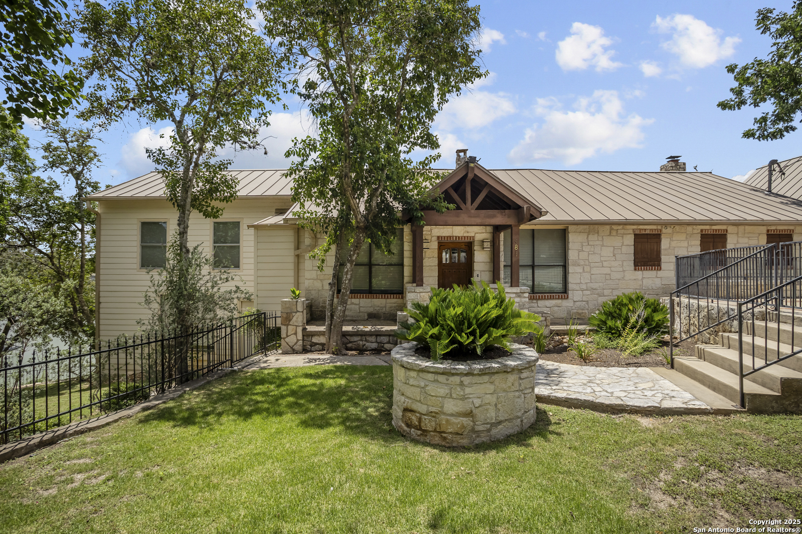 481 Private Road 2610 Mico TX 78056