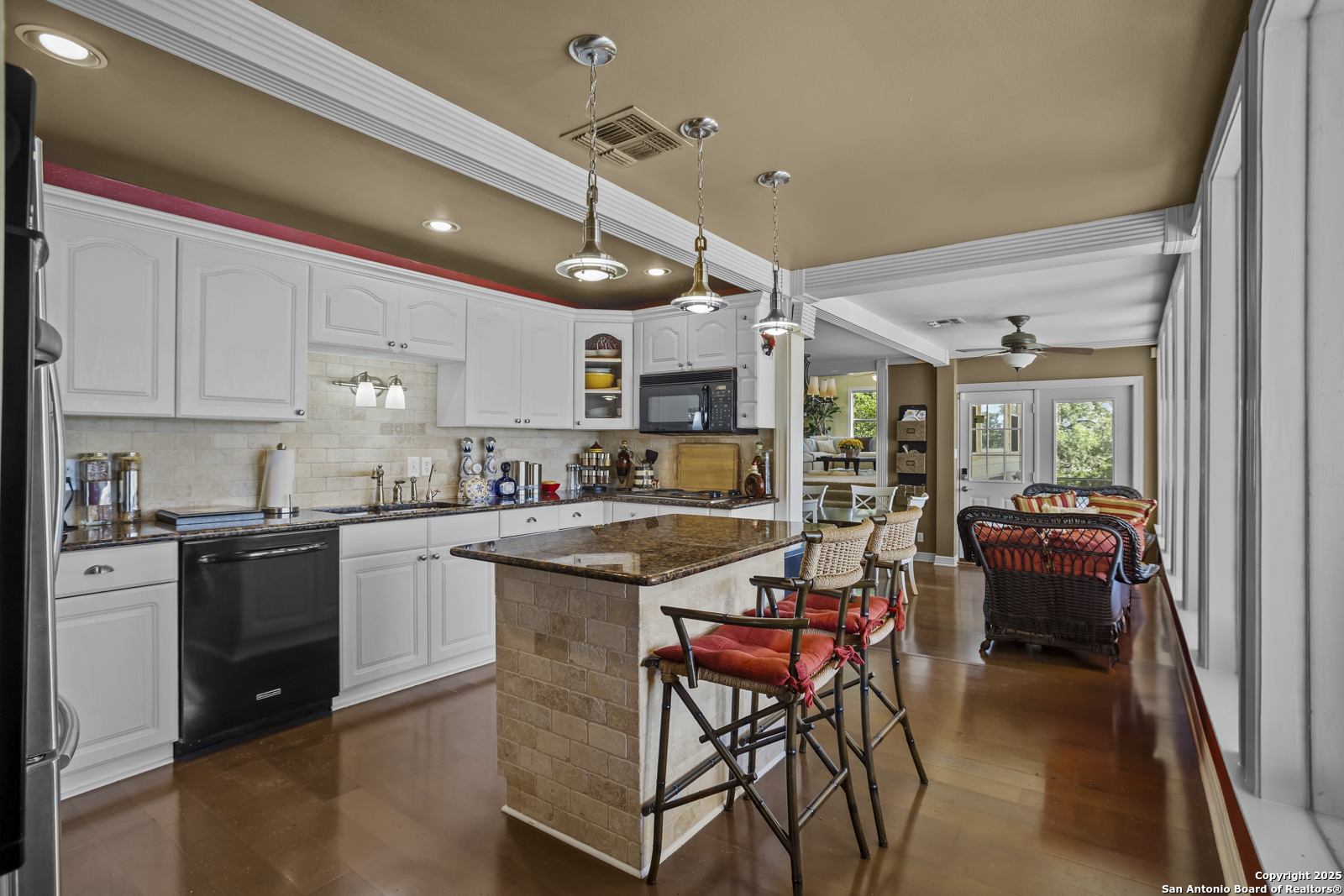481 Private Road 2610 Mico TX 78056