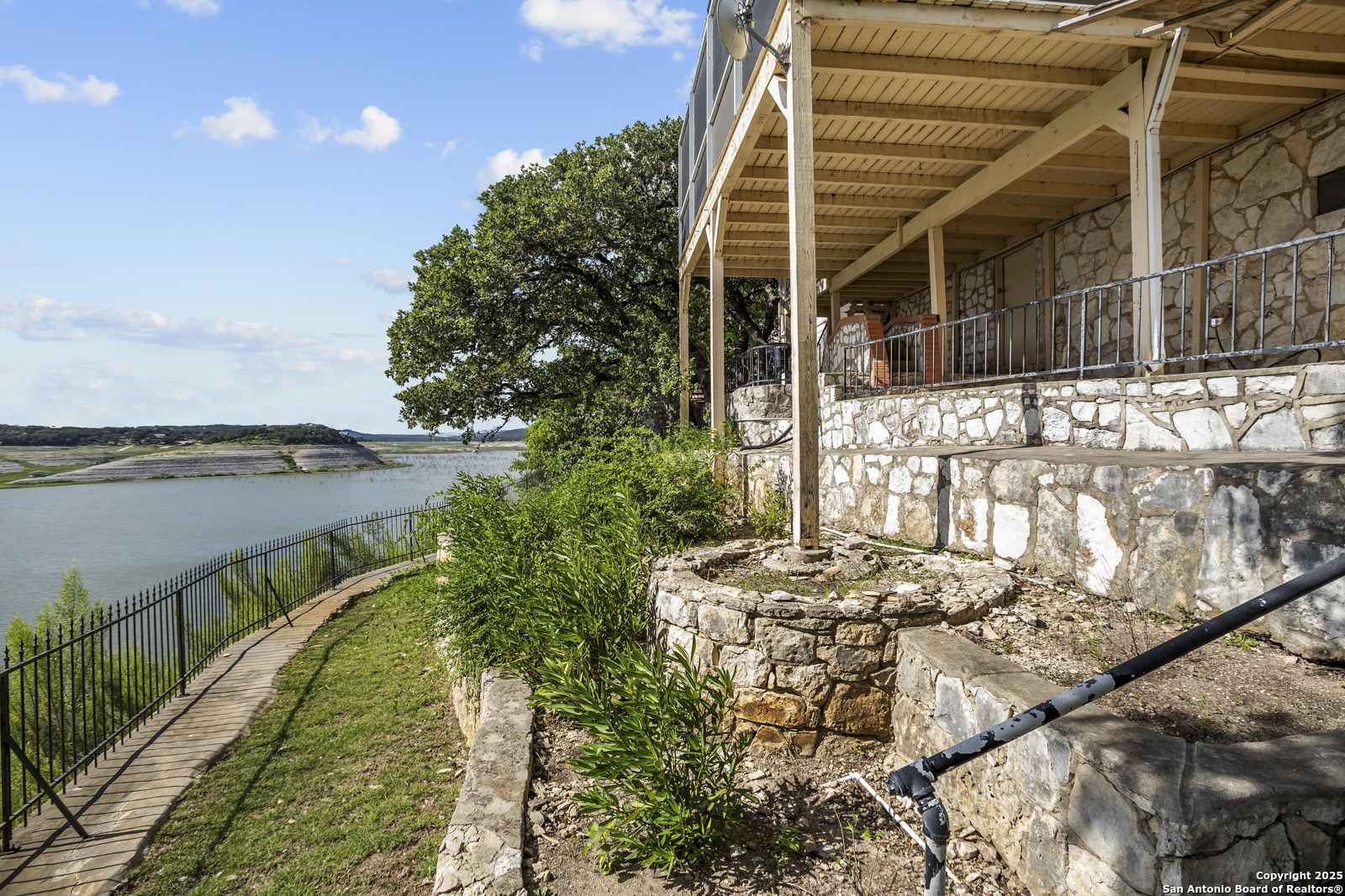 481 Private Road 2610 Mico TX 78056