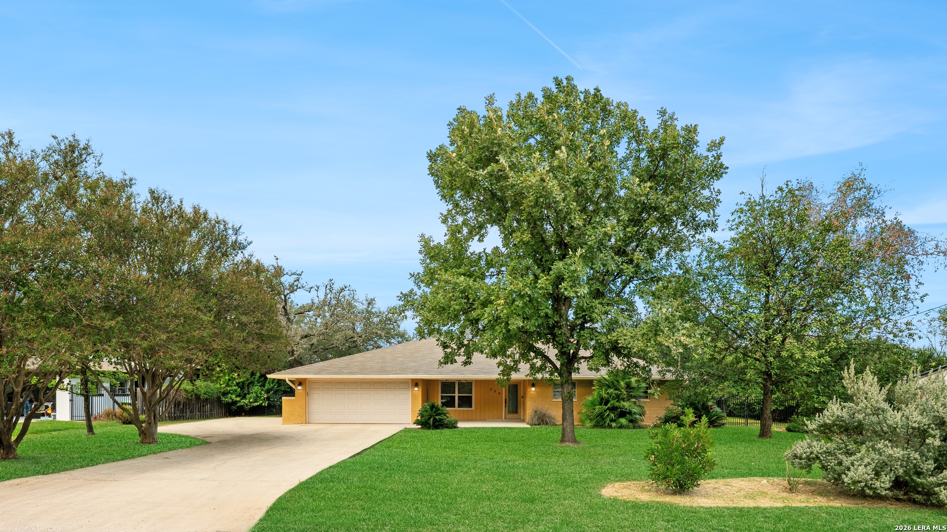 325 Meadowbrook Drive Hollywood Park TX 78232