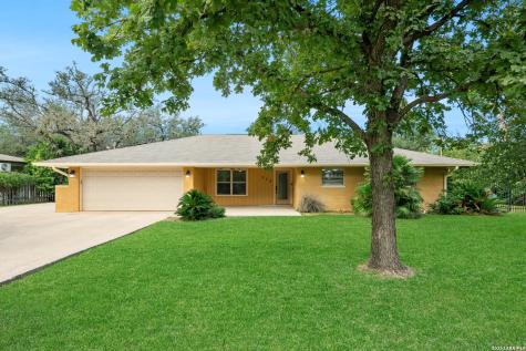 325 Meadowbrook Drive Hollywood Park TX 78232