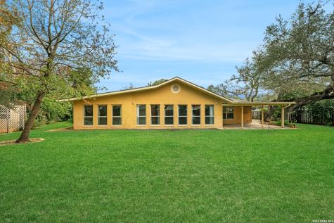 325 Meadowbrook Drive Hollywood Park TX 78232