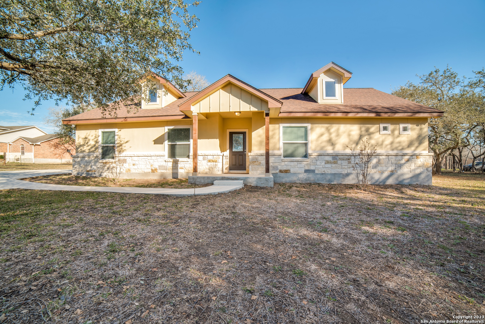 161 County Road 6864 Natalia TX 78059