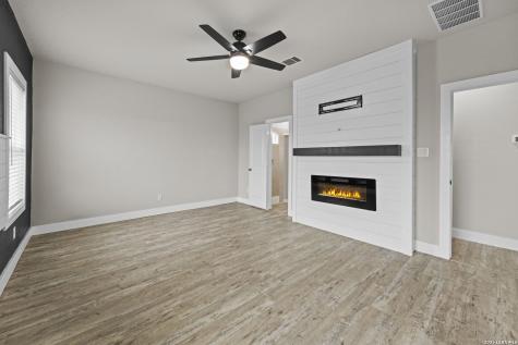 2057 Meadow Pipit New Braunfels TX 78130