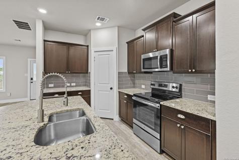 2057 Meadow Pipit New Braunfels TX 78130