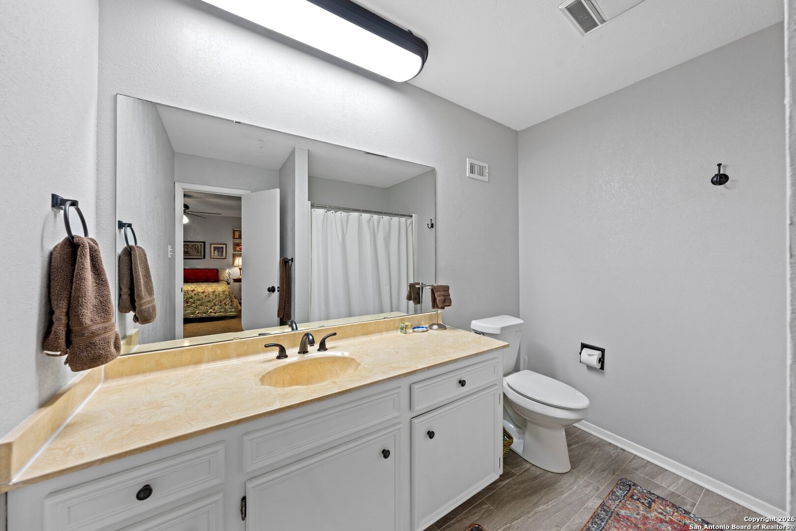 530 Sand Bend Kerrville TX 78028
