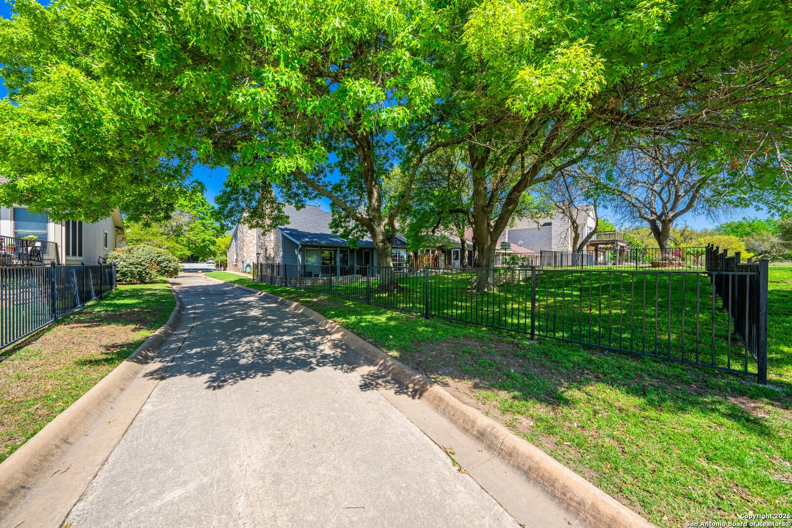 530 Sand Bend Kerrville TX 78028