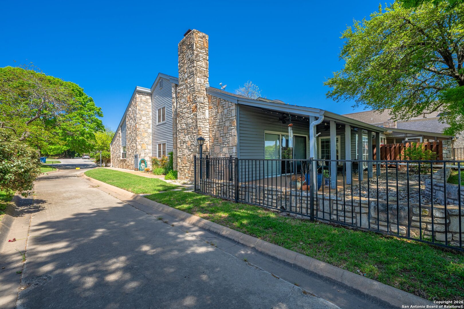 530 Sand Bend Kerrville TX 78028