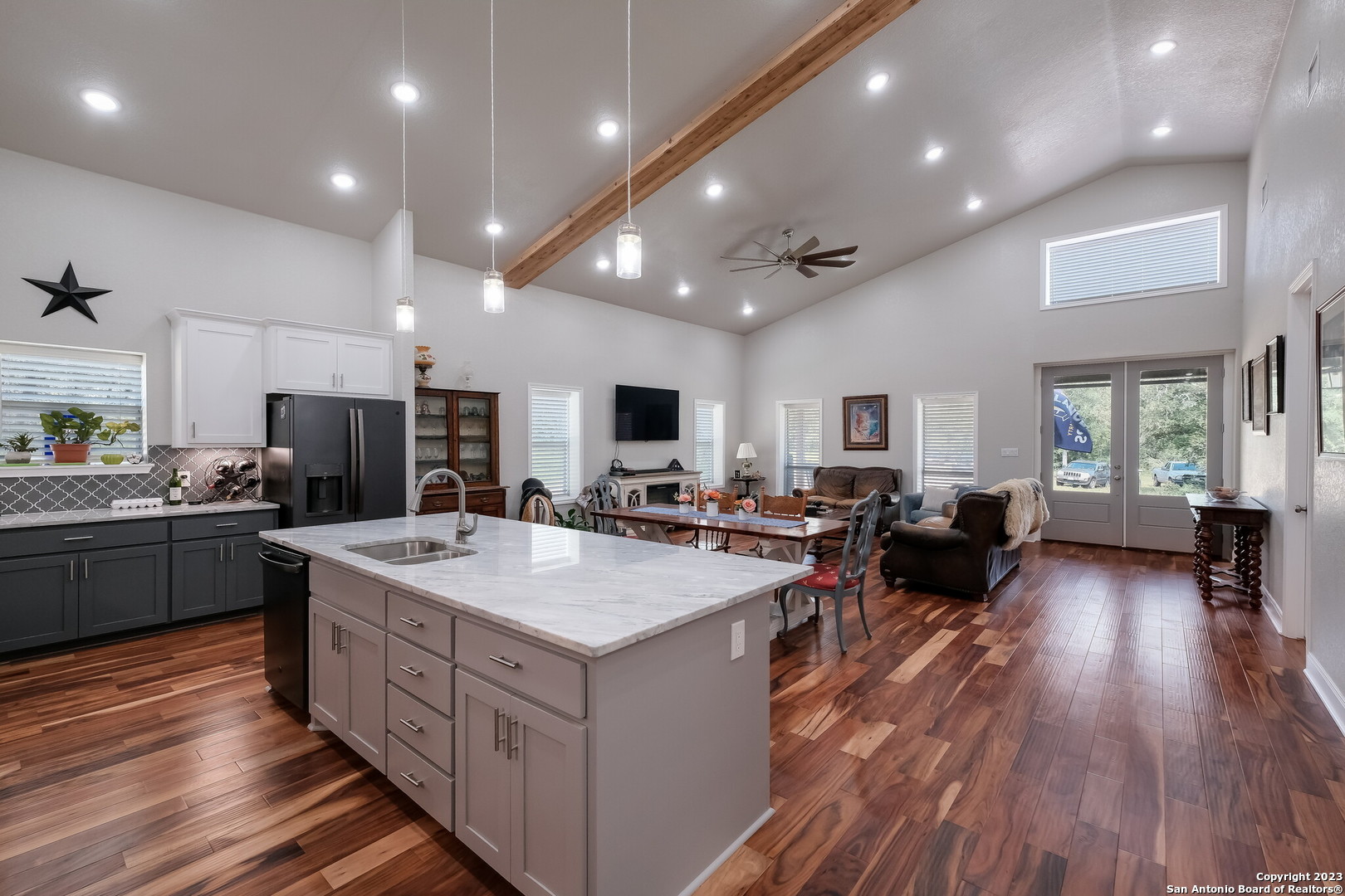 1177 Choctaw Lane Kingsbury TX 78638
