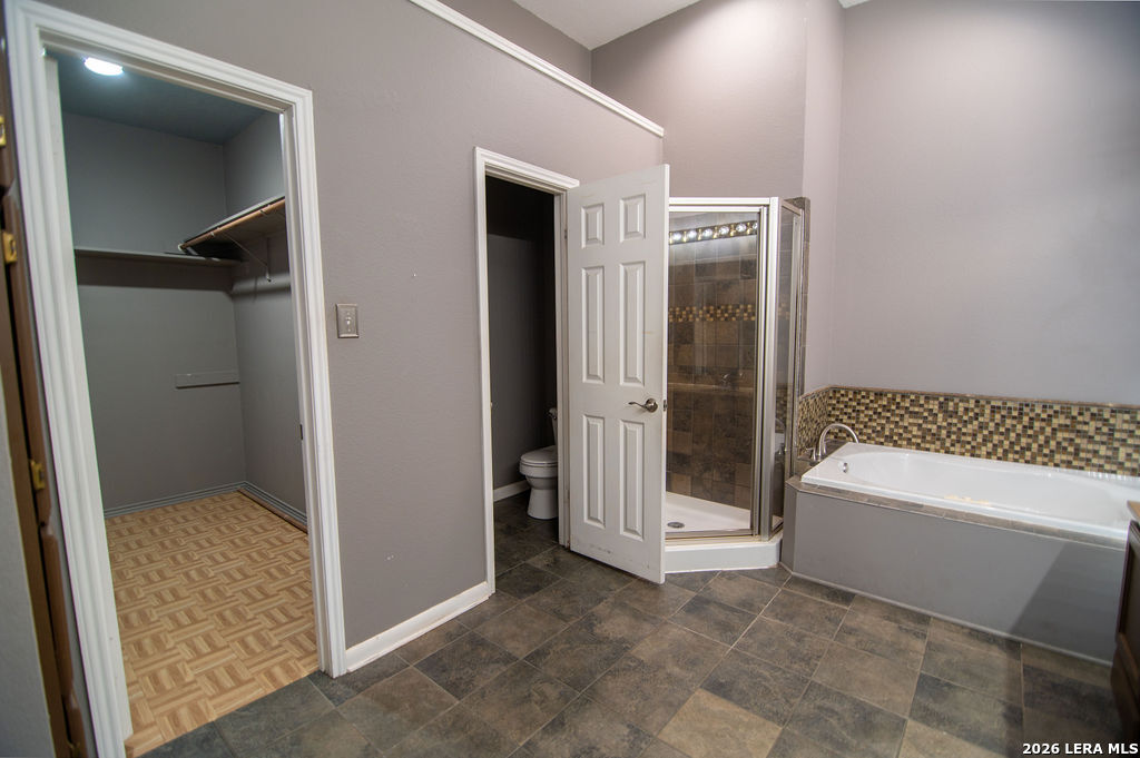 6126 Spring Valley San Antonio TX 78247
