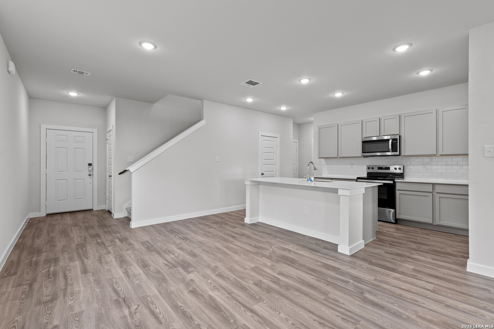 9982 Chavaneaux Landing San Antonio TX 78221