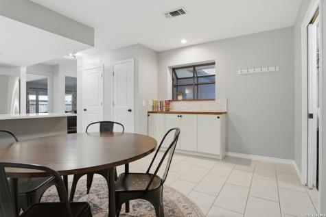 911 Silver Spruce Street San Antonio TX 78232