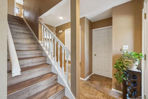 146 Village Path Castroville TX 78009