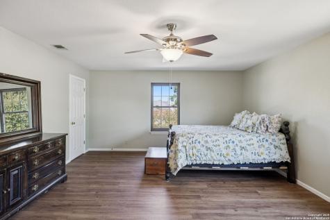 146 Village Path Castroville TX 78009