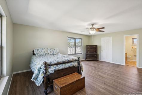 146 Village Path Castroville TX 78009