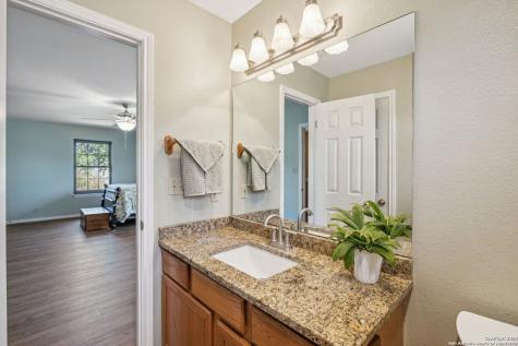 146 Village Path Castroville TX 78009