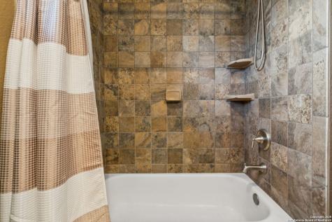 146 Village Path Castroville TX 78009