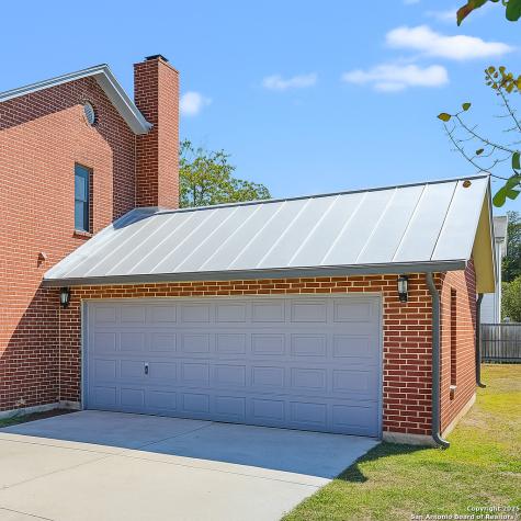 146 Village Path Castroville TX 78009