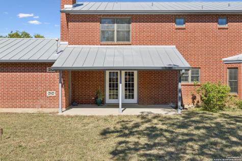 146 Village Path Castroville TX 78009