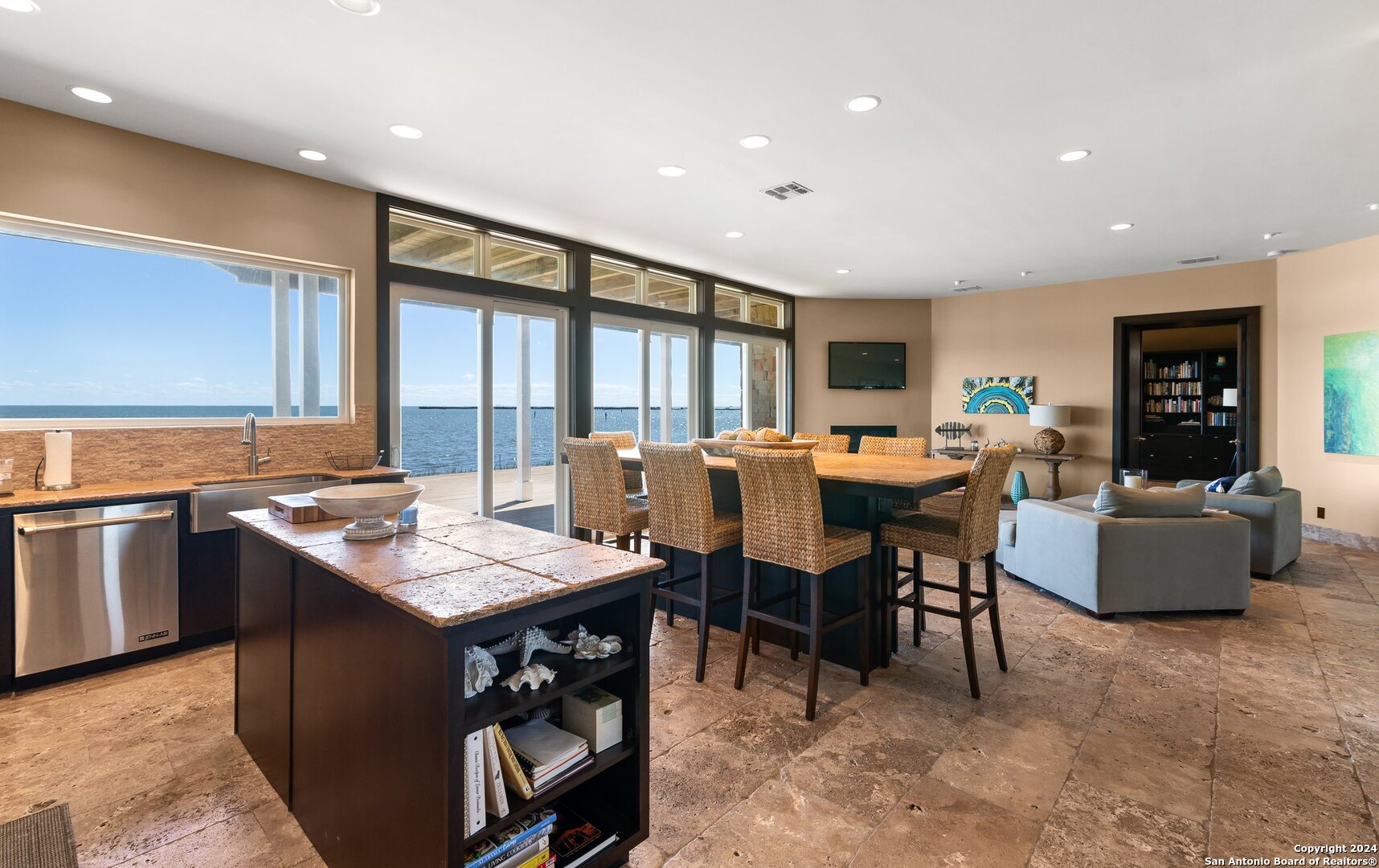 240 Reserve Lane Rockport TX 78382