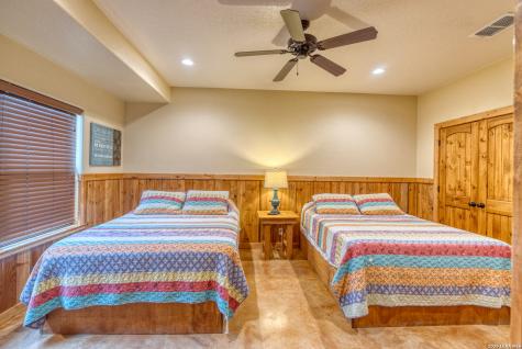 900 Tierra Linda Concan TX 78838