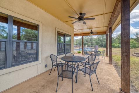 900 Tierra Linda Concan TX 78838