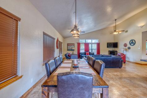 900 Tierra Linda Concan TX 78838