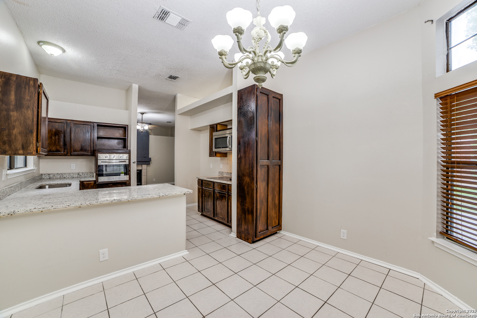 10210 Apricot Field San Antonio TX 78245