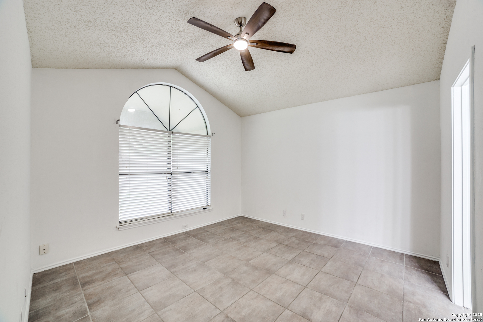 10210 Apricot Field San Antonio TX 78245