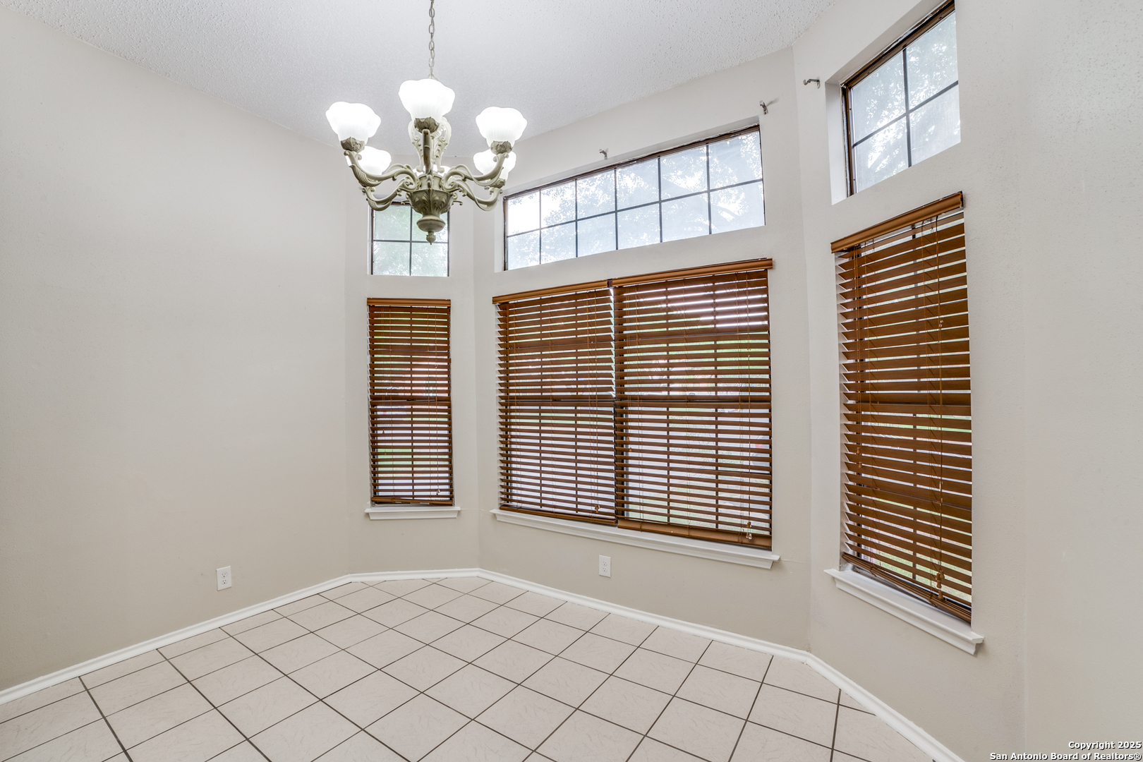 10210 Apricot Field San Antonio TX 78245