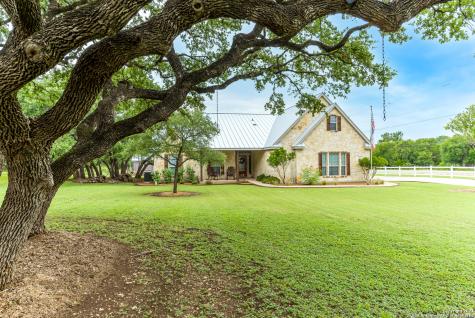 110 Suncrest Drive New Braunfels TX 78132