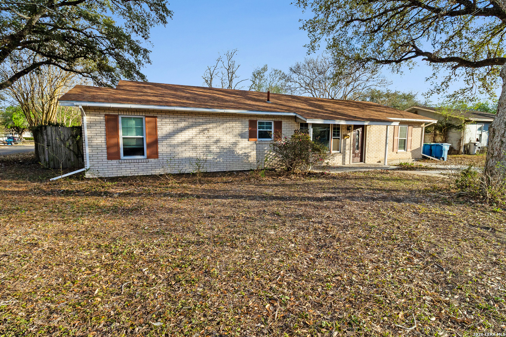 612 E Hutchinson Street Beeville TX 78102
