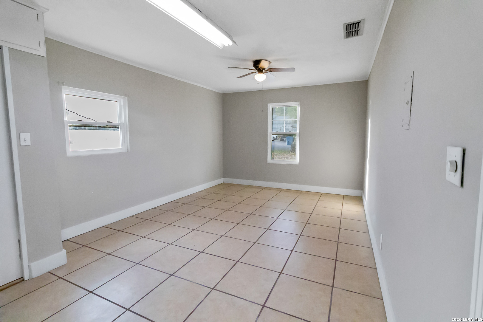 612 E Hutchinson Street Beeville TX 78102