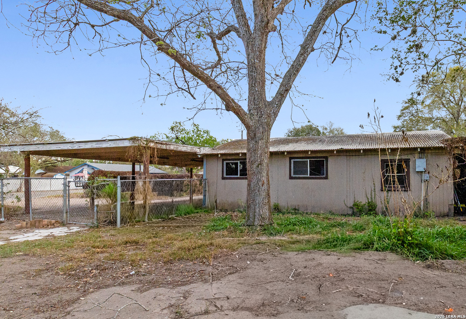 612 E Hutchinson Street Beeville TX 78102