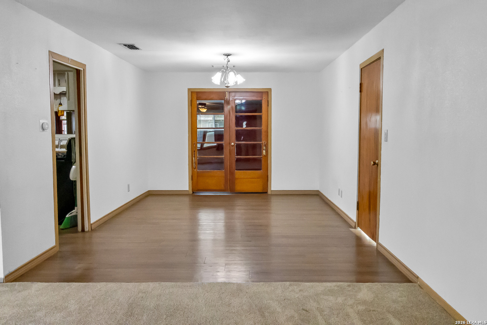 612 E Hutchinson Street Beeville TX 78102