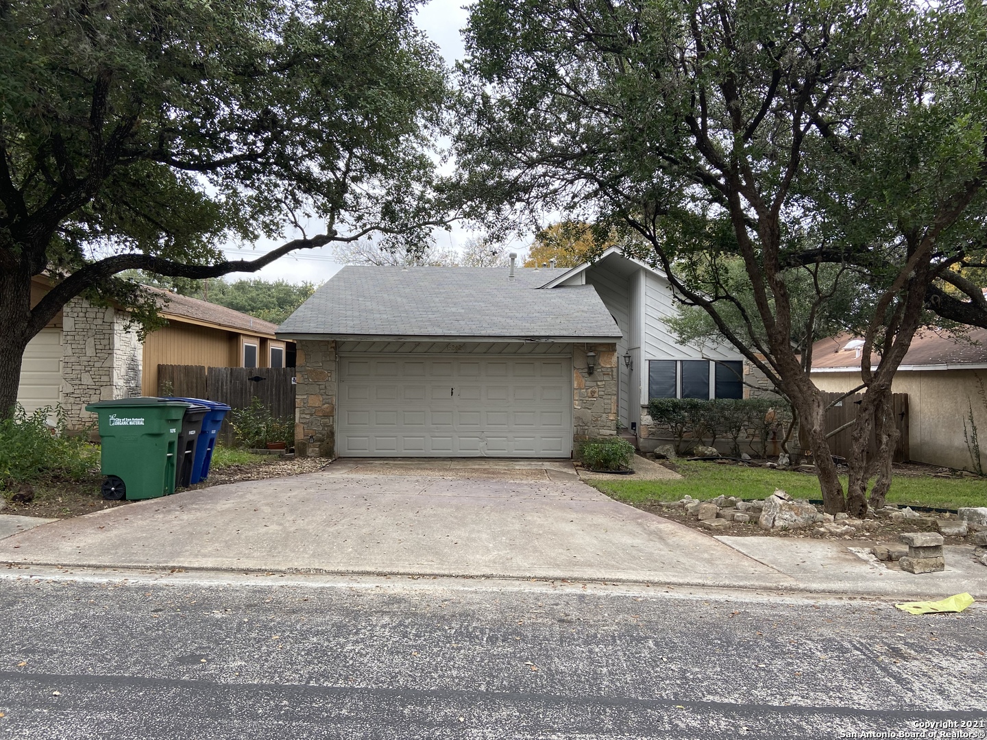 15242 Arroyo Moss Street San Antonio TX 78232