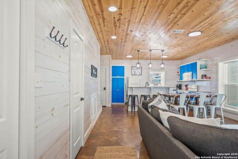 2120 S 11th Port Aransas TX 78373
