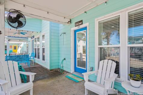 2120 S 11th Port Aransas TX 78373
