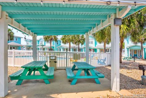 2120 S 11th Port Aransas TX 78373