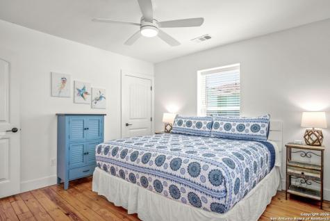 2120 S 11th Port Aransas TX 78373