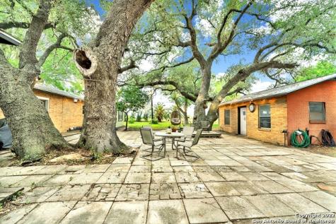 15397 Cassiano Road Elmendorf TX 78112