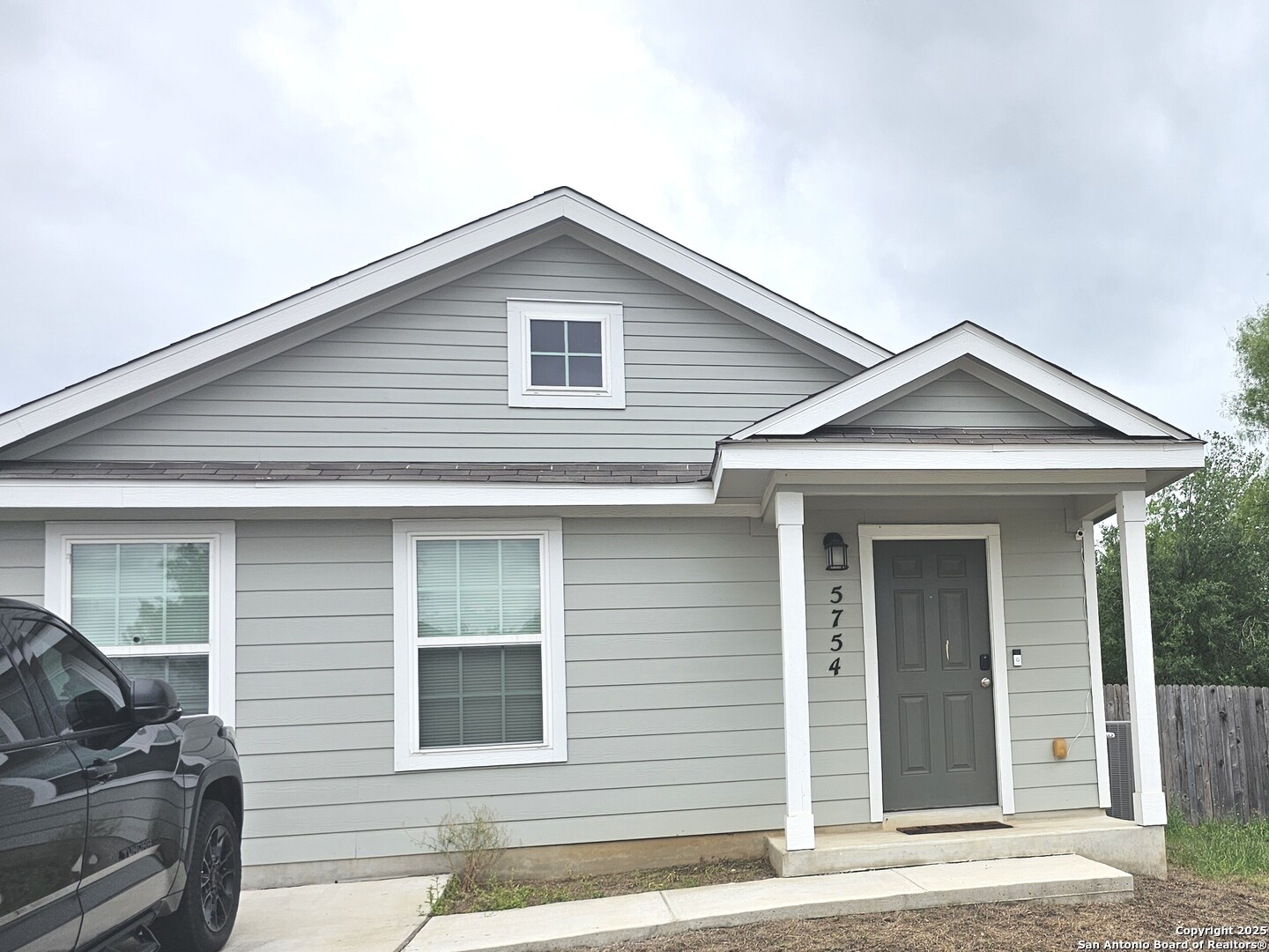 5754 Sunset Point San Antonio TX 78242