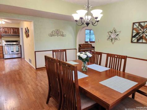327 Cicero Drive San Antonio TX 78218