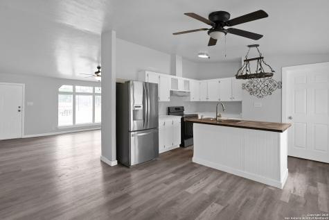 145 Sandy Ridge Poteet TX 78065