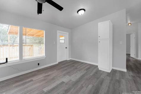 145 Sandy Ridge Poteet TX 78065